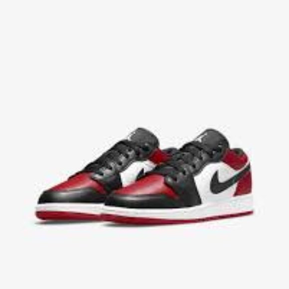 Jordan 1 Low Bred Toe (GS) size 6 youth/7.5 womens - Picture 3 of 6
